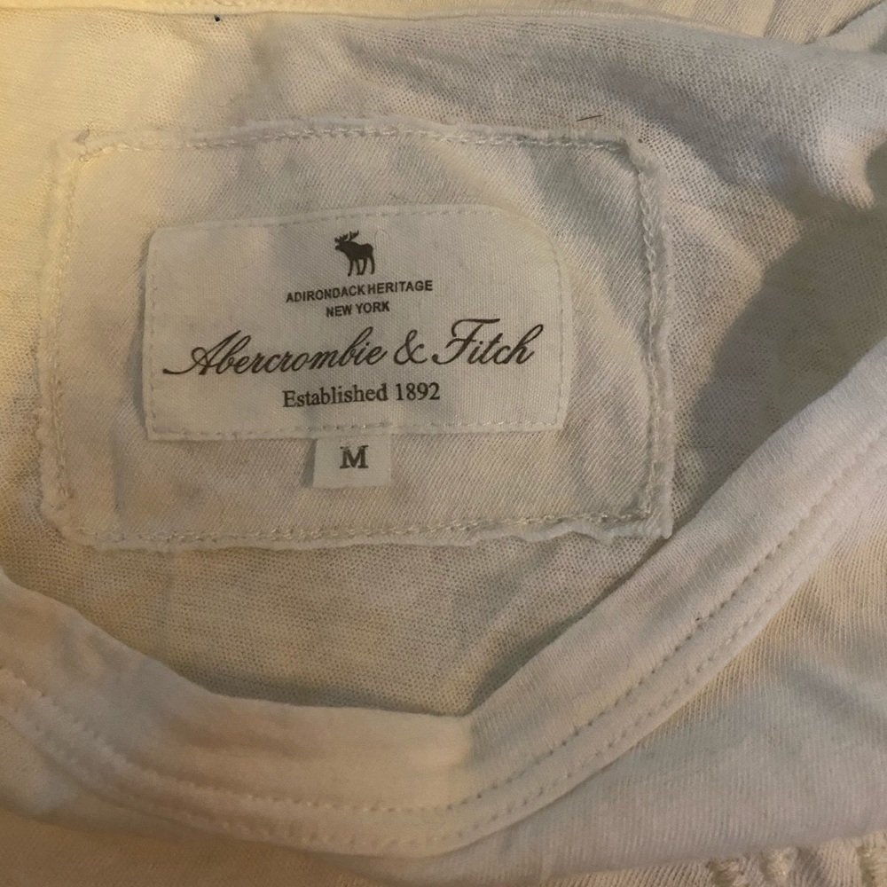 Abercrombie + Fitch Floral T-Shirt - Picture 3 of 4